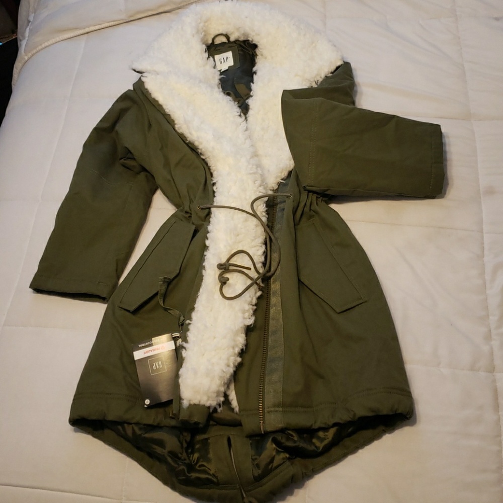 Gap; Hunter Green ColdControl; Primaloft coat